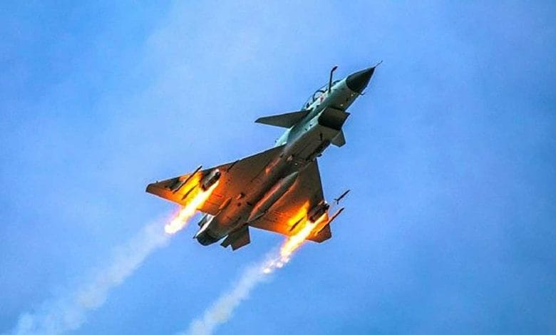 مقایسه جنگنده چینی J-10