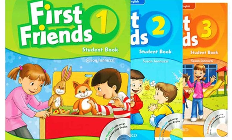 نقد و بررسی کتابهای First Friends